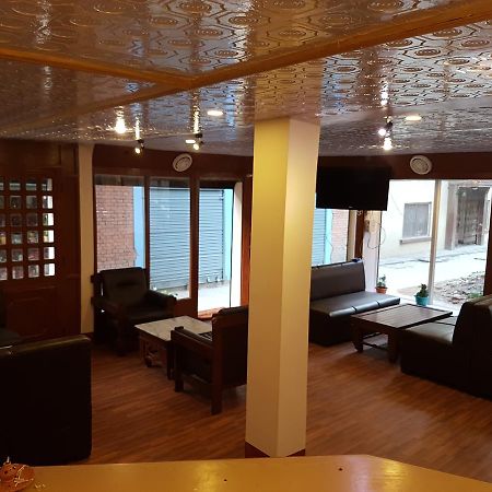 Hotel Triratna Kathmandu Esterno foto