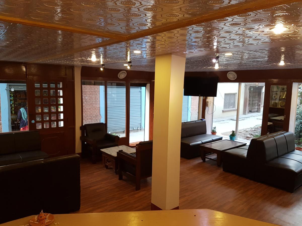 Hotel Triratna Kathmandu Esterno foto