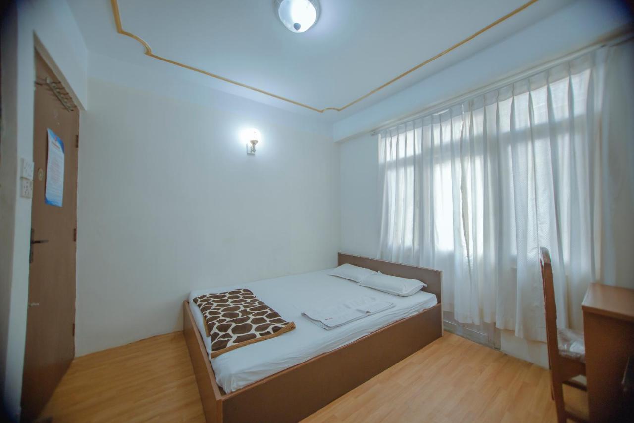 Hotel Triratna Kathmandu Esterno foto