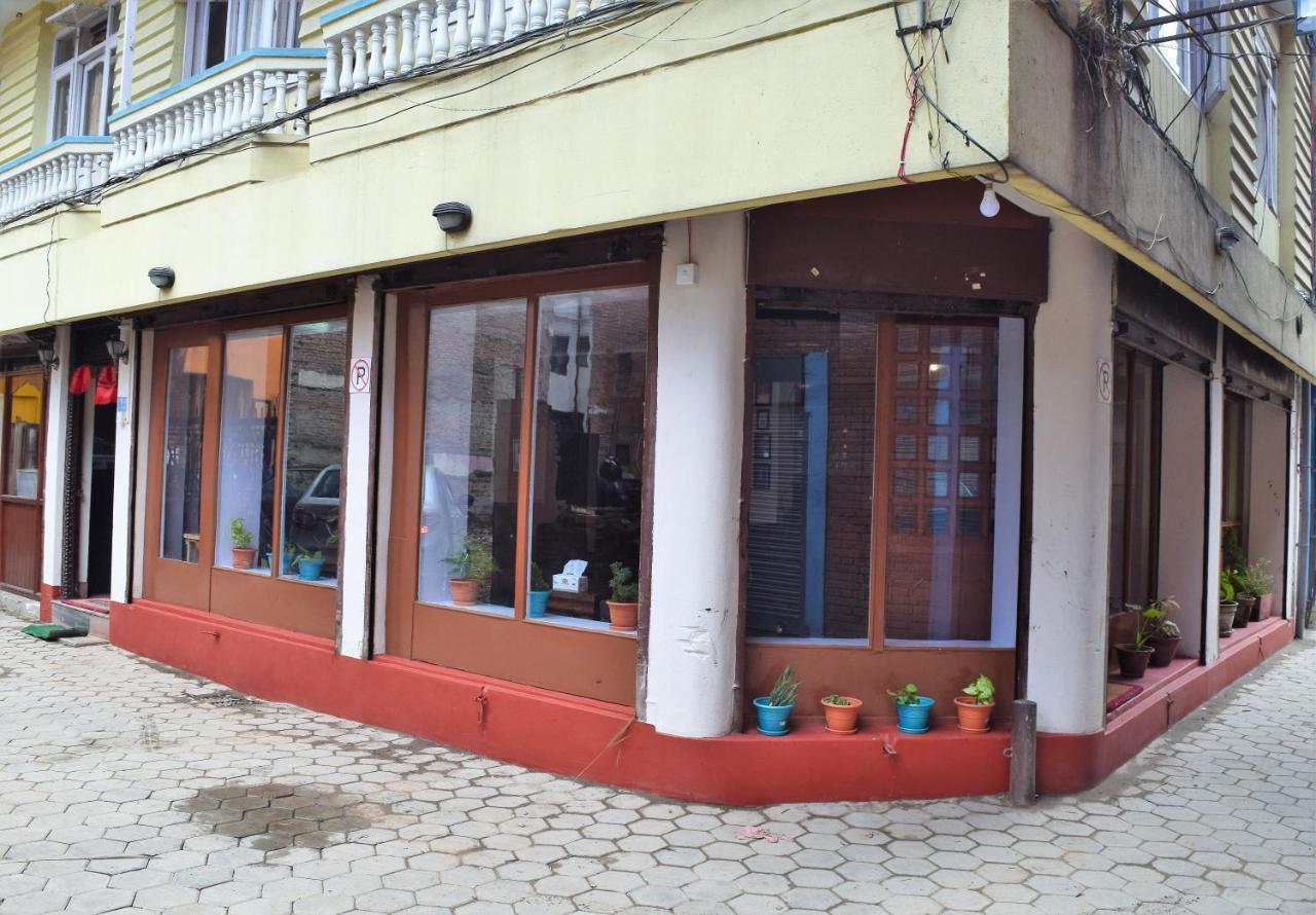 Hotel Triratna Kathmandu Esterno foto