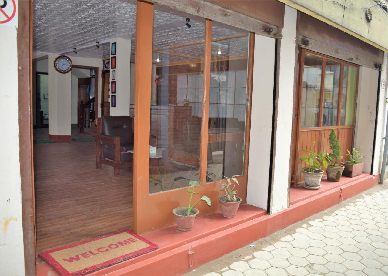 Hotel Triratna Kathmandu Esterno foto