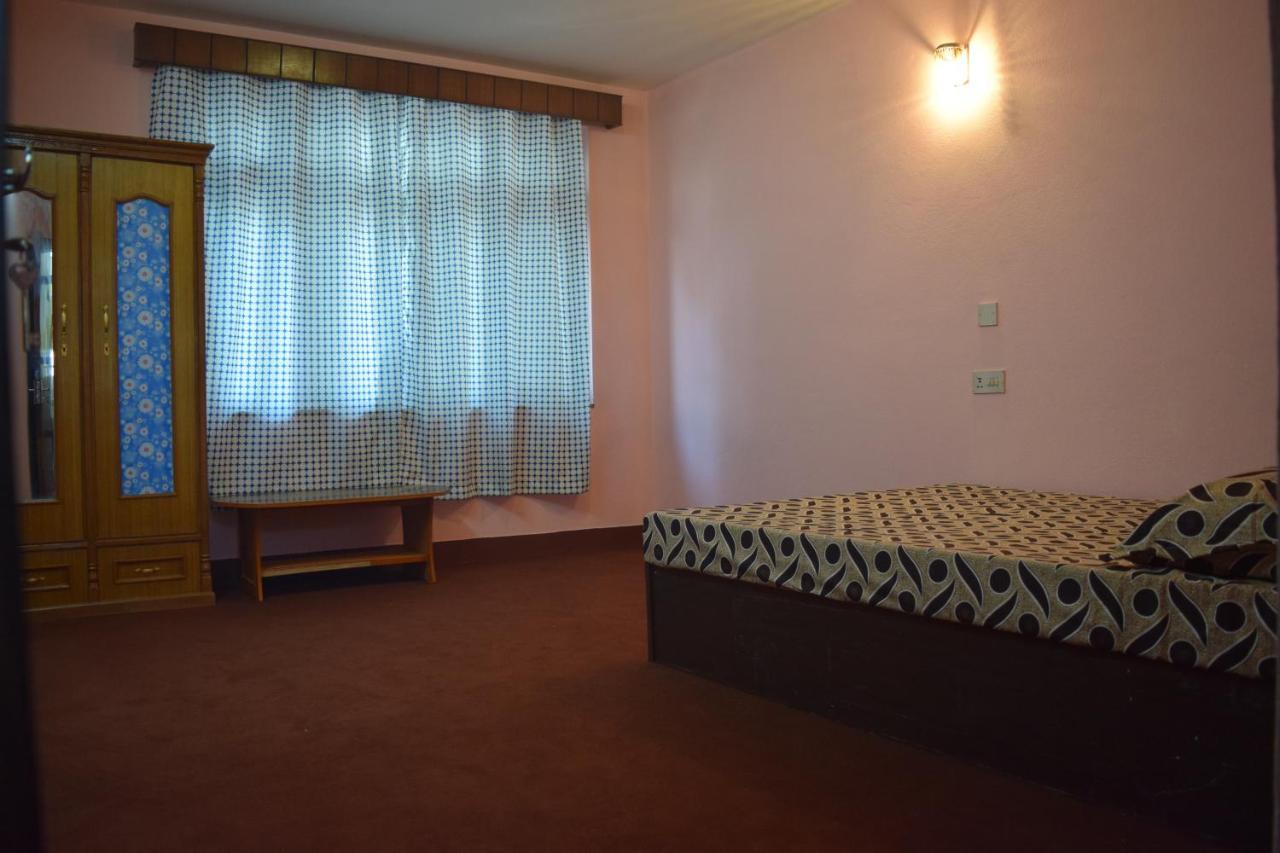 Hotel Triratna Kathmandu Esterno foto